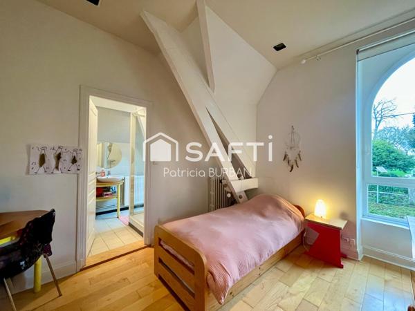 Maison de charme  188 m2 à Questembert centre