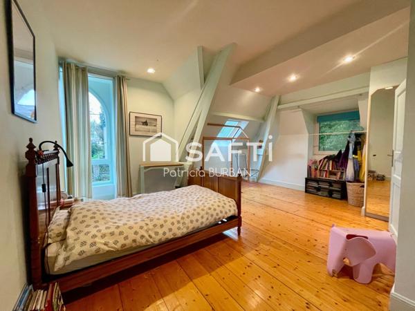 Maison de charme  188 m2 à Questembert centre