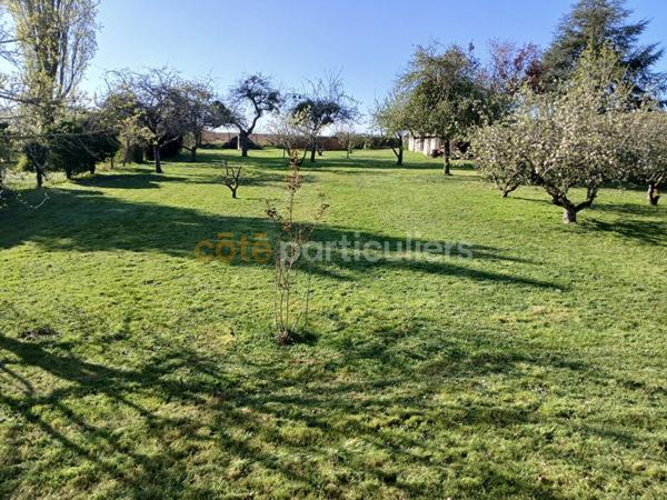 Vente
                Maison75 m² - 3 Pièces -
                    PONT SUR YONNE (89140)
