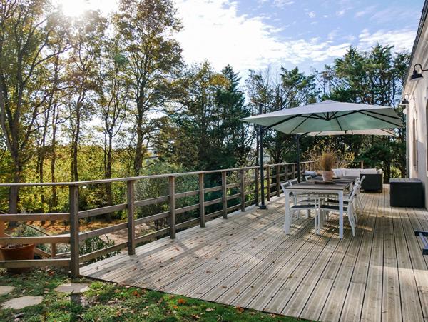 Élégante propriété familiale de 280m² avec vue sur les vignes, à 25 minutes d'Angers Sud