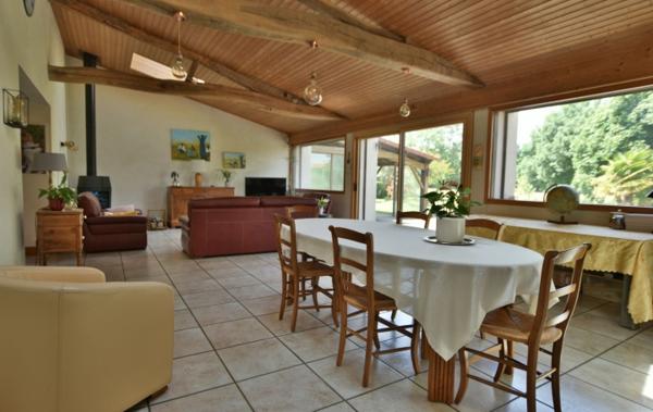 Vente Maison Ref : Camomille à rafraîchir Cholet   