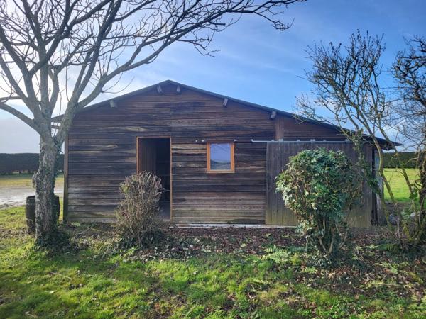 Maison à vendre 7 pièces proche de AIRVAULT (79) Terrain 7 446 m²