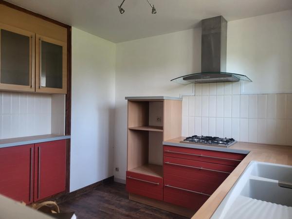 Maison à vendre 7 pièces proche de AIRVAULT (79) Terrain 7 446 m²