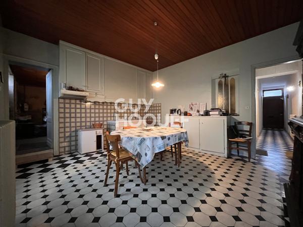 Maison Lesparre Medoc 6 pièces 192m2