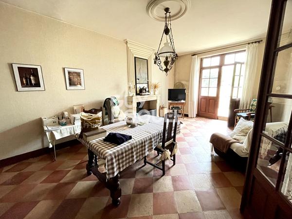 Maison Lesparre Medoc 6 pièces 192m2