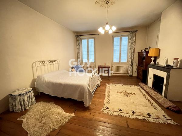 Maison Lesparre Medoc 6 pièces 192m2