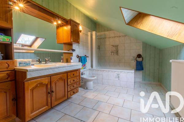 Maison à vendre 7 pièces 214 m² Saint-Jean-de-la-Ruelle