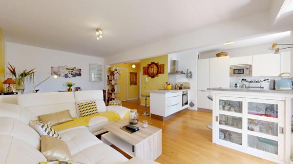NICE - TZAREWITCH : VASTE 4 PIÈCES AVEC TERRASSE ET BALCON AU CALME AVEC GARAGE