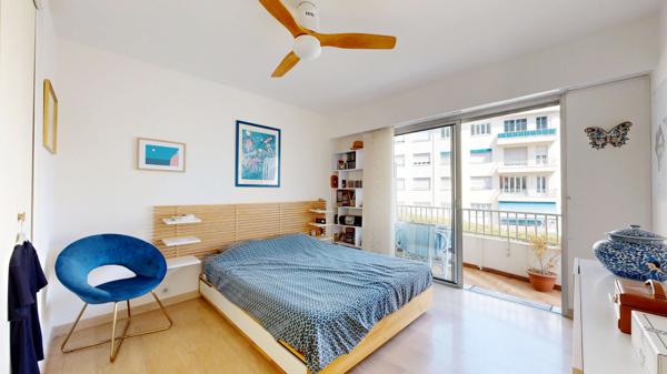 NICE - TZAREWITCH : VASTE 4 PIÈCES AVEC TERRASSE ET BALCON AU CALME AVEC GARAGE