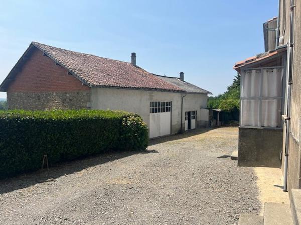 Maison à vendre |  Brigueuil |  4 pièces | 145 m²