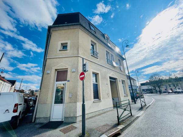 A LOUER - BUREAUX - 35 M2 - COMPIEGNE CENTRE-VILLE