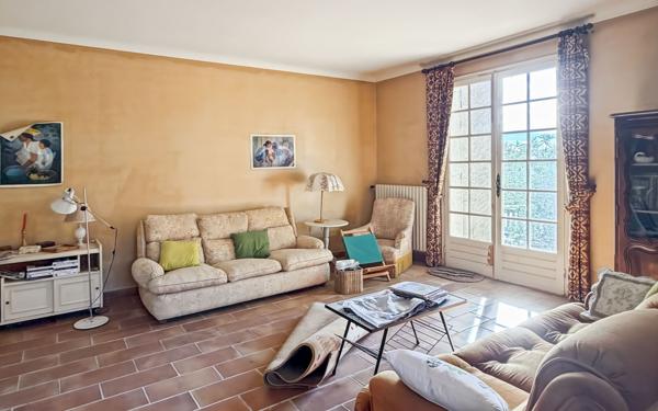 Maison à vendre    6 pièces •  Beaucaire