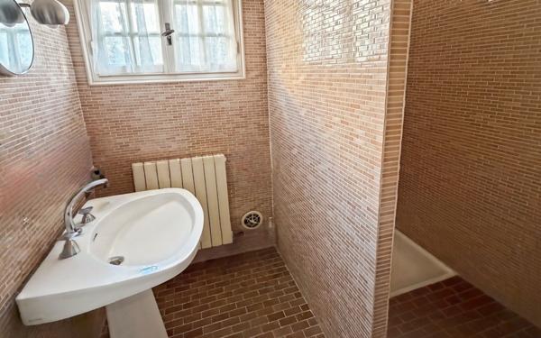 Maison à vendre    6 pièces •  Beaucaire