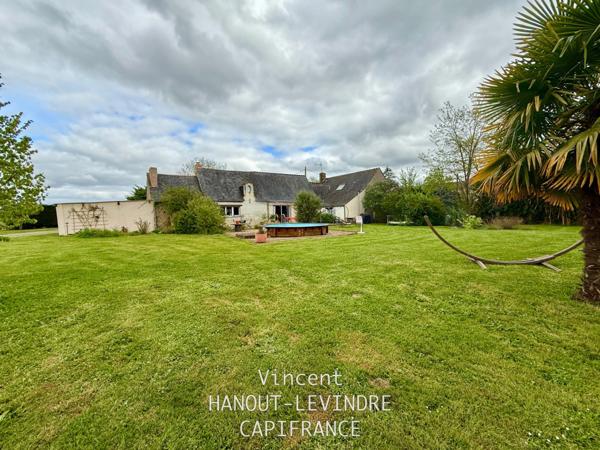 EXCLUSIVITE – PROPRIÉTÉ HISTORIQUE DE 1840 ENTIÈREMENT RÉNOVÉE – CADRE EXCEPTIONNEL À SOULAIRE ET BOURG (49)