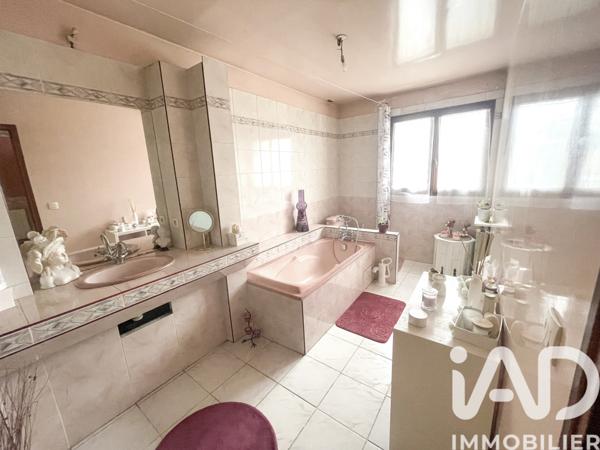 Maison à vendre 8 pièces 193 m² Vigneux-sur-Seine