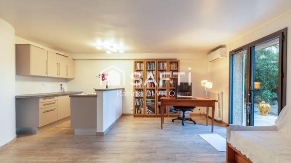 St Maxime - Villa rénovée - 149 m2 -  Aperçu mer