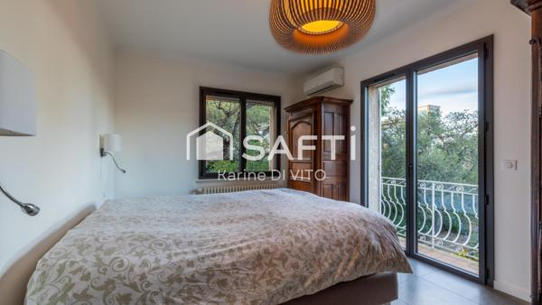 St Maxime - Villa rénovée - 149 m2 -  Aperçu mer