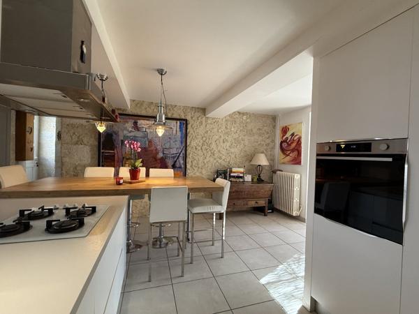 Maison de village magnifiquement rénovée avec jardin Condom