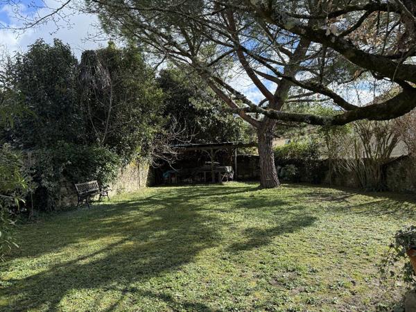 Maison de village magnifiquement rénovée avec jardin Condom