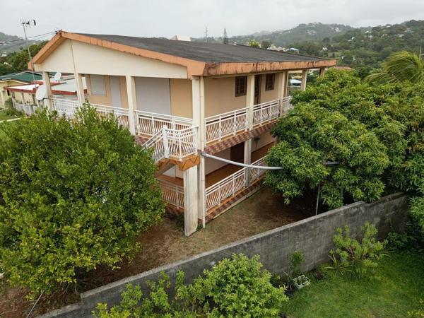 Maison à LE ROBERT, 97231 - 9 pièces 170m²