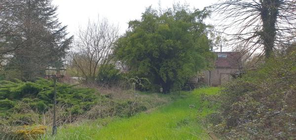 Le Thoult-Trosnay (51210) BELLE MAISON AVEC PISCINE ET PARC BOISE