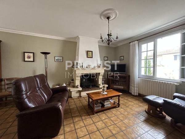 En exclusivité secteur Sainte- Pezenne Plain-pied 3 chambres garage et jardin. SOUS OFFRE