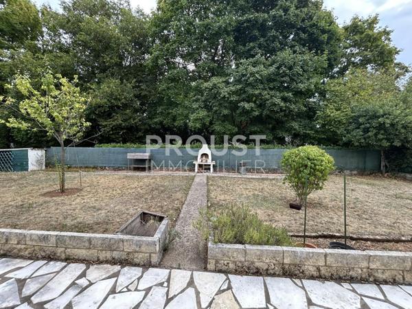 En exclusivité secteur Sainte- Pezenne Plain-pied 3 chambres garage et jardin. SOUS OFFRE