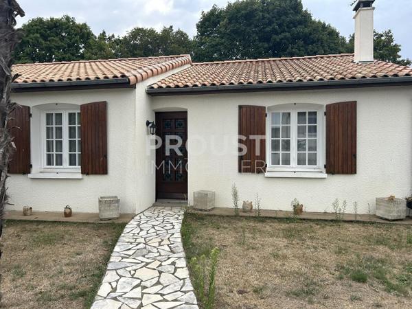 En exclusivité secteur Sainte- Pezenne Plain-pied 3 chambres garage et jardin. SOUS OFFRE