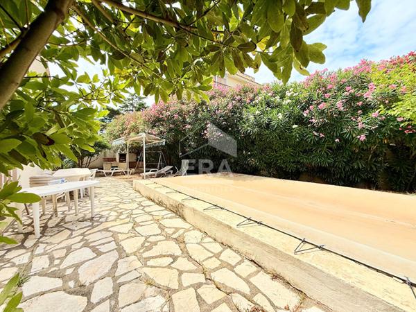 Perpignan "Las Cobas" - Maison  à vendre 4 faces, sous sol, jardin et piscine