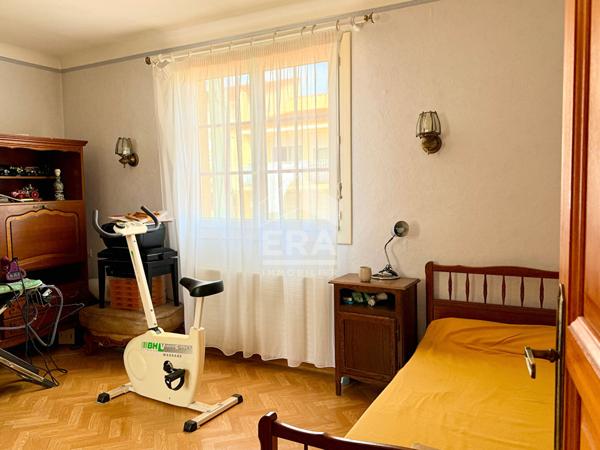 Perpignan "Las Cobas" - Maison  à vendre 4 faces, sous sol, jardin et piscine