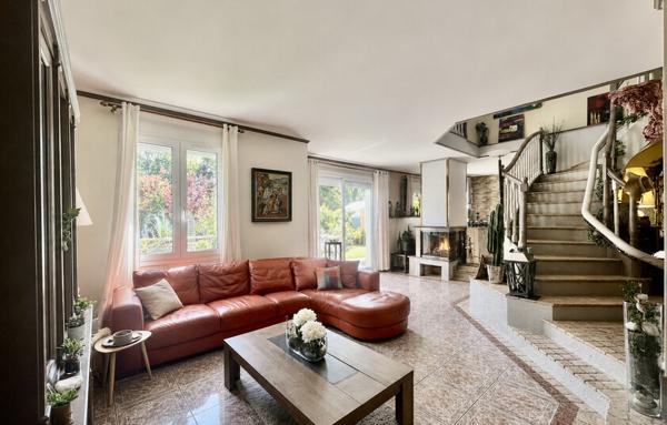 Maison de 196 m²
