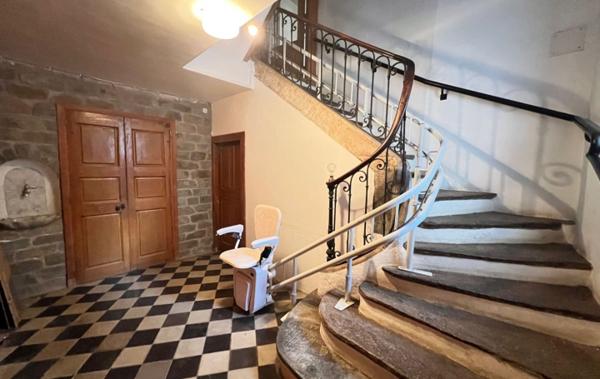 Vente Maison de ville avec terrasse - 2 garages - 2 appt. Saint-pons-de-thomieres   