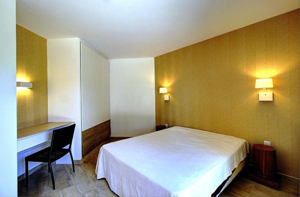 Cannes Palm Beach - Appartement en rez-de-jardin avec vue mer