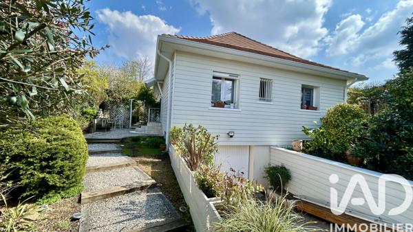 Maison à vendre 7 pièces 168 m² Lons