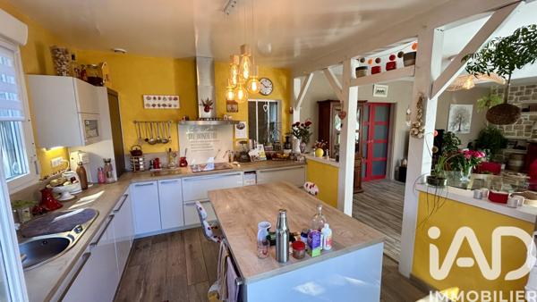 Maison à vendre 7 pièces 168 m² Lons