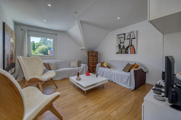 🏡 À vendre – Appartement T3 + mezzanine – Menthon-Saint-Bernard – Cœur du village