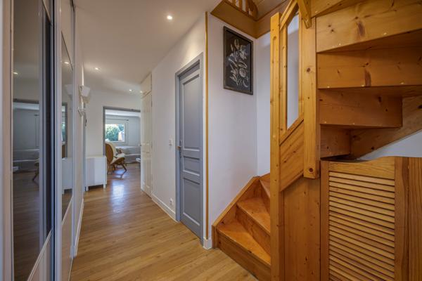 🏡 À vendre – Appartement T3 + mezzanine – Menthon-Saint-Bernard – Cœur du village