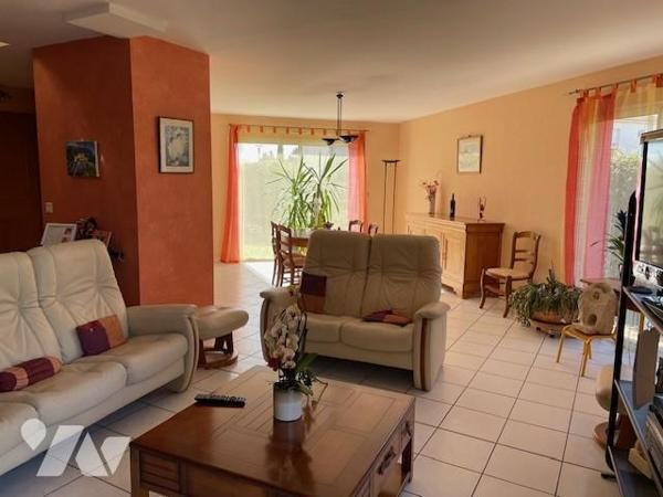 Maison 160m², 4 chambres et bureau, bus à 250m