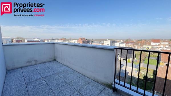 Appartement T2 - 38m² - grand balcon - place de parking - dernier étage