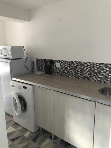 Location                                                      Appartement
                        
                     2 pièces                      25 m2                     à Saint-Quentin