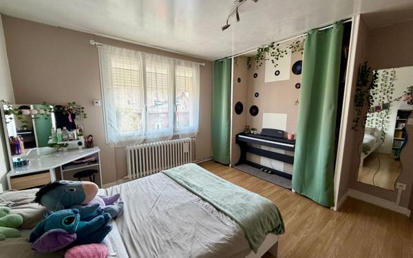 Maison à vendre    6 pièces •  Mennessis