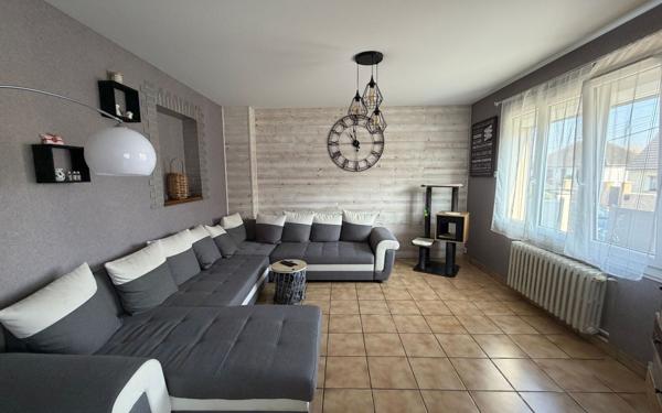 Maison à vendre    6 pièces •  Mennessis