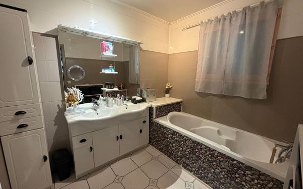 Maison à vendre    6 pièces •  Mennessis