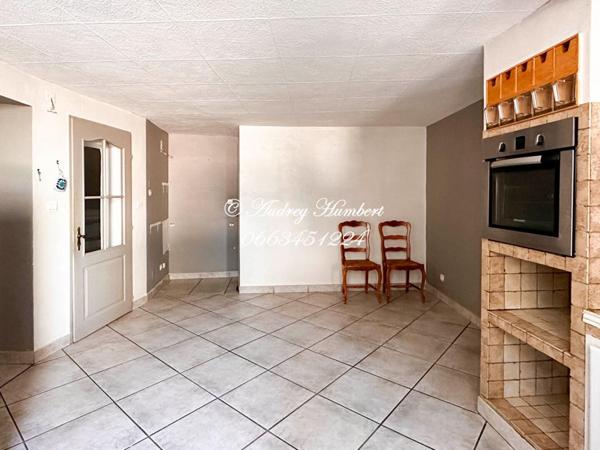 EXCLUSIVITE, RIEZ, MAISON DE VILLAGE au calme, 98 m² avec belles possibilités (investissement ou maison familiale)