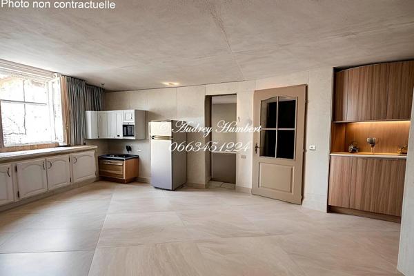 EXCLUSIVITE, RIEZ, MAISON DE VILLAGE au calme, 98 m² avec belles possibilités (investissement ou maison familiale)