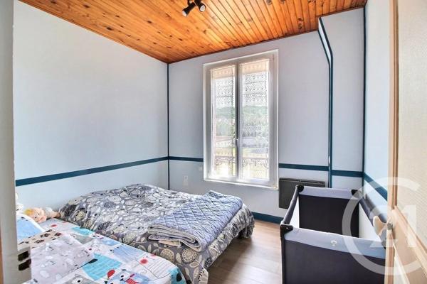 Maison à vendre  6 pièces - 176 m 2   CHATEAU THIERRY  - 02