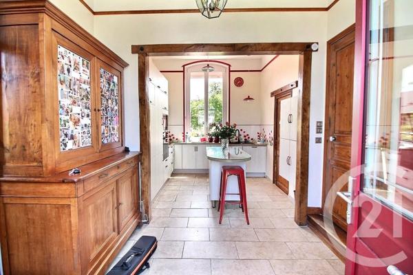 Maison à vendre  6 pièces - 176 m 2   CHATEAU THIERRY  - 02