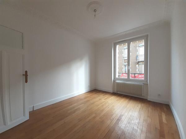 Appartement 3 pièce(s) 50.29 m2 Nancy - PROCHE DU CAMPUS ARTEM