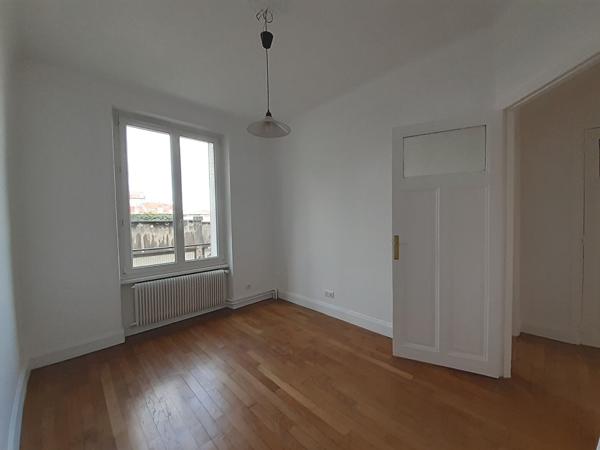 Appartement 3 pièce(s) 50.29 m2 Nancy - PROCHE DU CAMPUS ARTEM