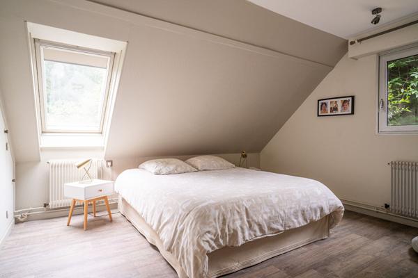TOURS NORD, maison d'architecte, 4 chambres, jardin, sous-sol